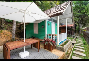 Hillside cottage chalet studio